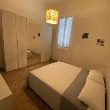 Apartment Chicca Nel Centro Di F.d.m. *